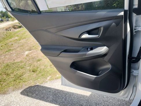 New 2026 Buick Envista Avenir FWD image 10