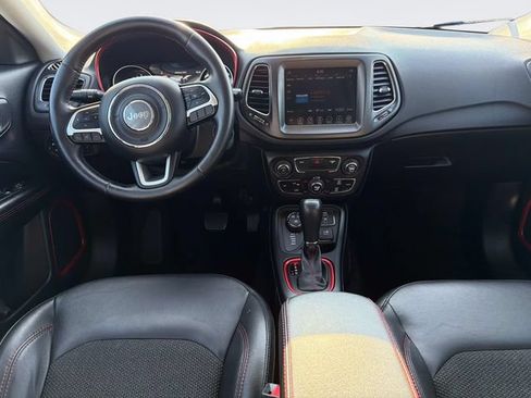Used 2018 Jeep Compass Trailhawk AWD/4WD image 16