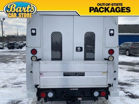 Used 2015 Ford Transit 350 138 DRW w/ Interior Upgrade Package image 5