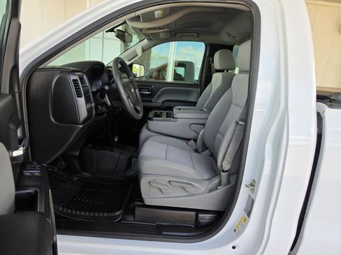 Used 2016 Chevrolet Silverado 1500 W/T w/ WT Convenience Package AWD/4WD image 4