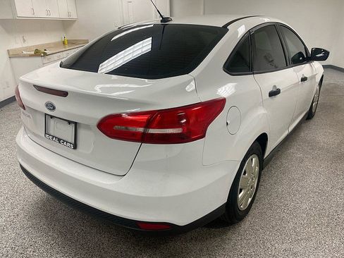 Used 2018 Ford Focus S image 5