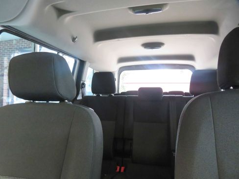 Used 2016 Ford Transit Connect XL image 41