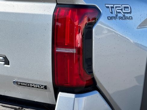New 2025 Toyota Tacoma TRD Off-Road AWD/4WD image 28