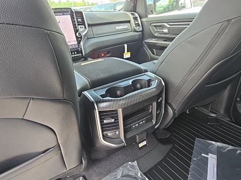 New 2026 RAM 1500 4x4 Crew Cab image 12