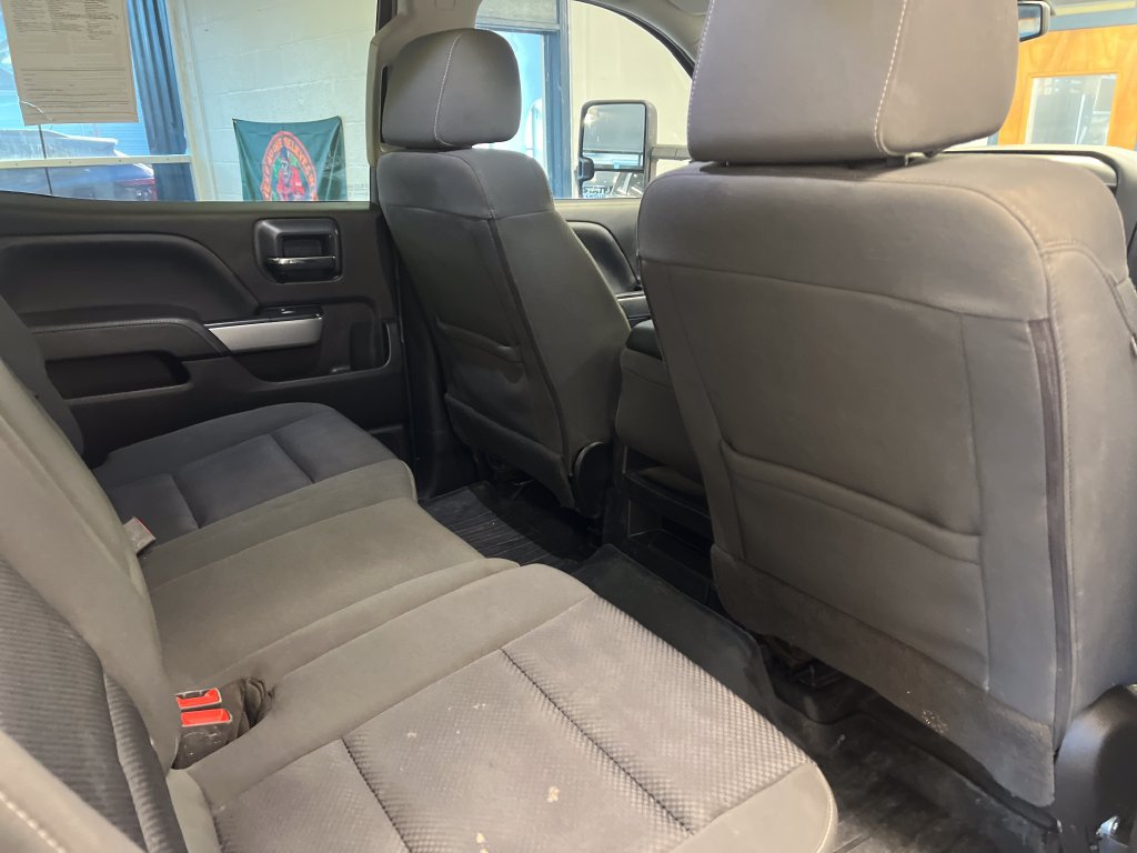 Used 2019 Chevrolet Silverado 2500 LT AWD/4WD image 46