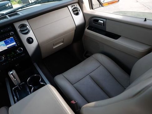 Used 2014 Ford Expedition EL Limited w/ Equipment Group 301A image 26