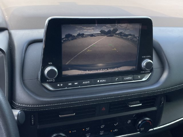 Used 2021 Nissan Rogue S FWD image 17