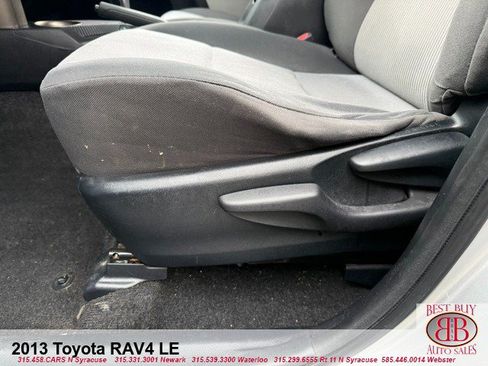 Used 2013 Toyota RAV4 LE FWD image 16