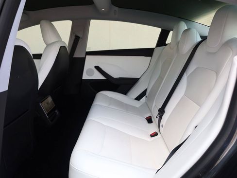 Used 2024 Tesla Model 3 Standard Range RWD image 19