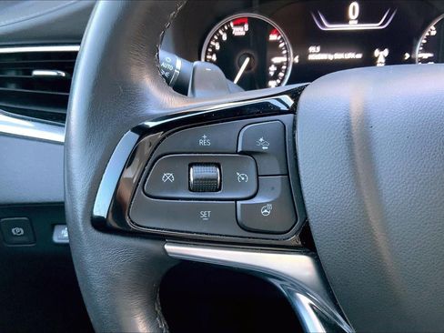 Used 2023 Buick Enclave Avenir image 18