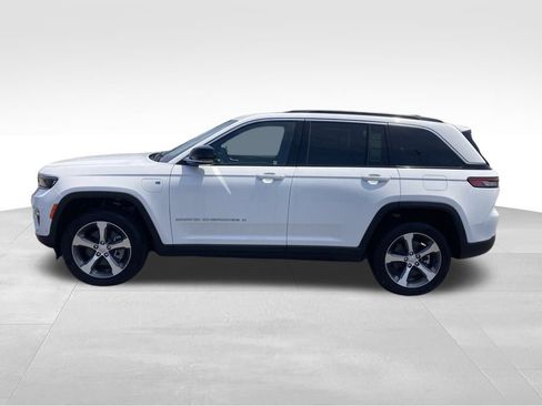 New 2024 Jeep Grand Cherokee Limited 4xe w/ Luxury Tech Group II image 2