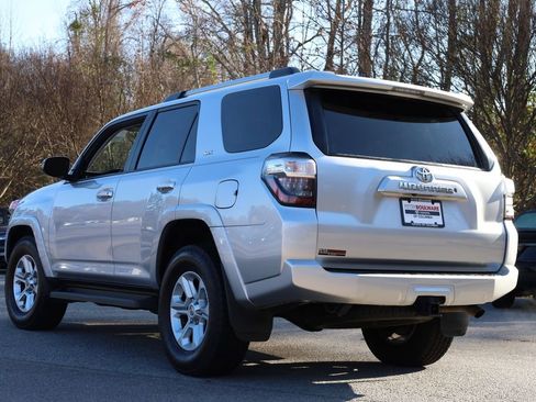 Used 2019 Toyota 4Runner SR5 image 5