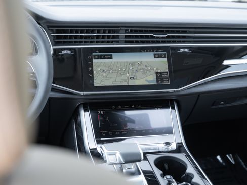 New 2026 Audi Q7 3.0T Premium Plus AWD/4WD image 13