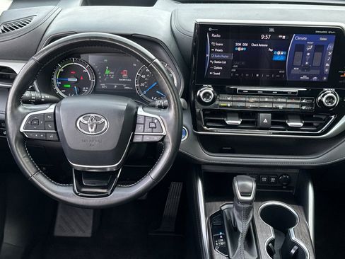 Used 2020 Toyota Highlander Platinum AWD/4WD image 14