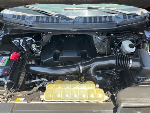 Used 2020 Ford F150 XLT AWD/4WD image 9