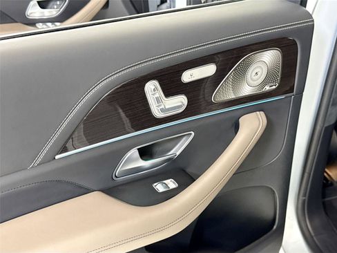 Used 2023 Mercedes-Benz GLS 63 AMG 4MATIC image 28