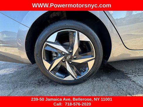 Used 2023 Hyundai Elantra SEL w/ Convenience Package FWD image 12