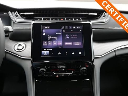 Used 2025 Jeep Grand Cherokee L Altitude image 23