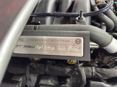 Used 2016 Ford Mustang Shelby GT350 w/ Track Package image 21