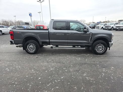 Used 2024 Ford F350 Lariat image 11