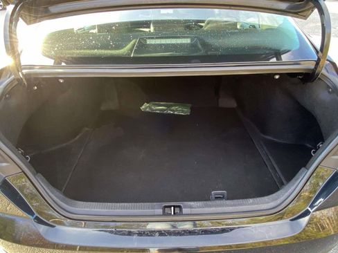 Used 2025 Toyota Camry LE image 29