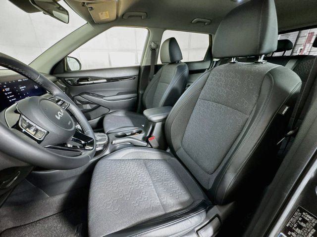 Used 2024 Kia Seltos S AWD/4WD image 21