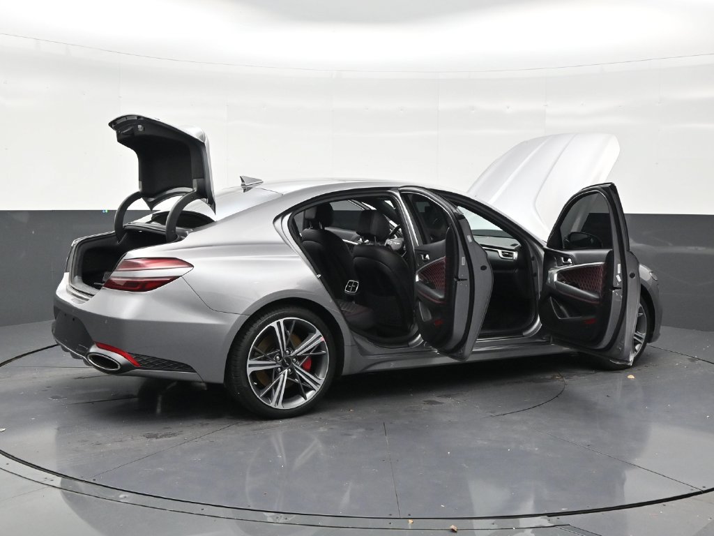 Used 2025 Genesis G70 3.3T Advanced w/ Sport Prestige Package RWD image 28