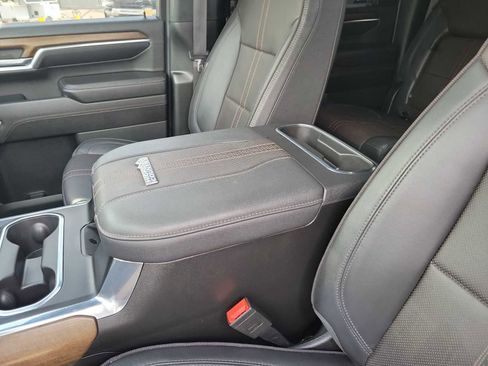 Used 2024 Chevrolet Silverado 2500 High Country w/ High Country Premium Package image 16