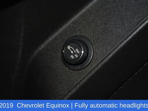 Used 2019 Chevrolet Equinox LT w/ Driver Convenience Package FWD image 24