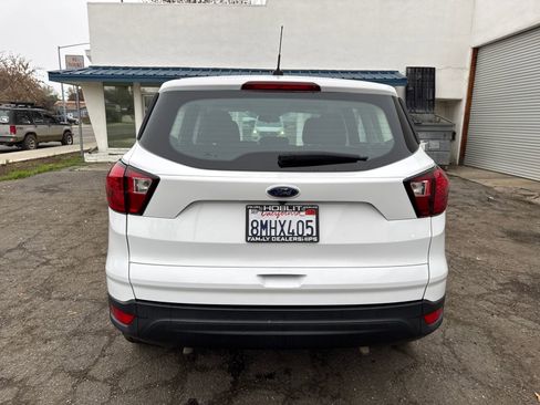 Used 2019 Ford Escape S image 4