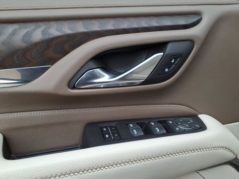 Certified 2023 GMC Yukon Denali image 9