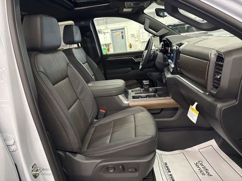New 2026 Chevrolet Silverado 1500 High Country w/ Technology Package AWD/4WD image 28