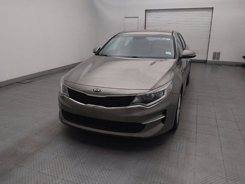 Used 2018 Kia Optima LX w/ 17" Alloy Wheels Package FWD image 15