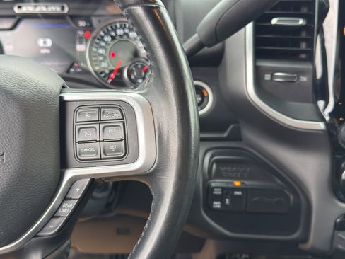 Used 2020 RAM 2500 Big Horn w/ Level 2 Equipment Group AWD/4WD image 36