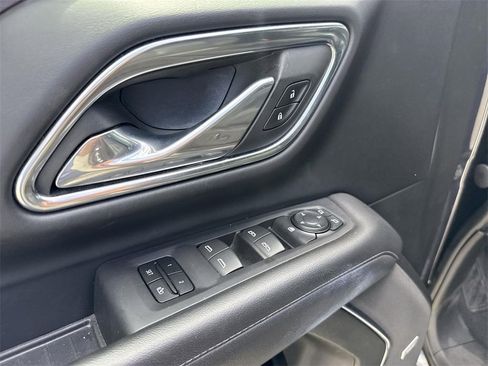 Used 2023 Chevrolet Suburban LT image 21