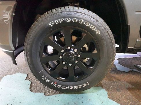 New 2026 RAM 2500 Laramie AWD/4WD image 34