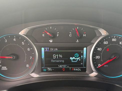 Used 2019 Chevrolet Traverse LT FWD image 10