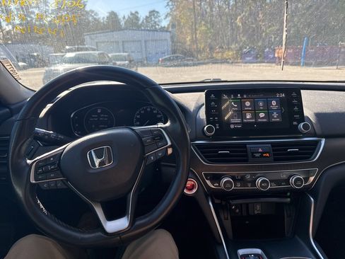 Used 2018 Honda Accord EX-L image 9