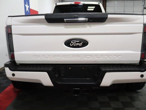 Used 2017 Ford F350 Lariat w/ Lariat Value Package AWD/4WD image 21