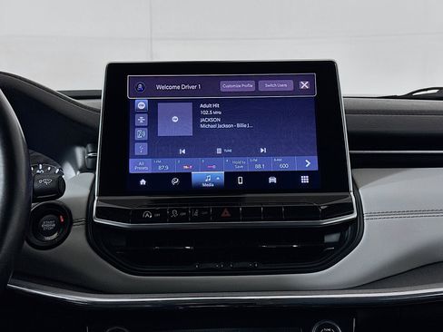 Used 2022 Jeep Compass Limited image 21