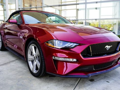 Used 2019 Ford Mustang GT Premium w/ Equipment Group 401A image 4