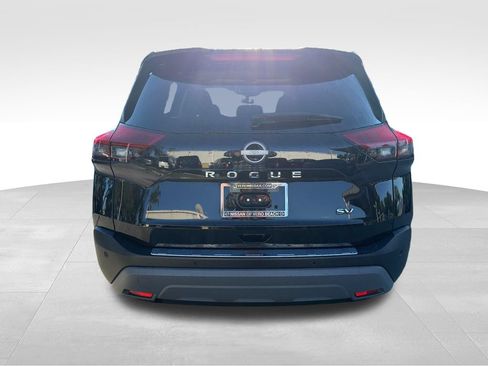 Used 2023 Nissan Rogue SV FWD image 7