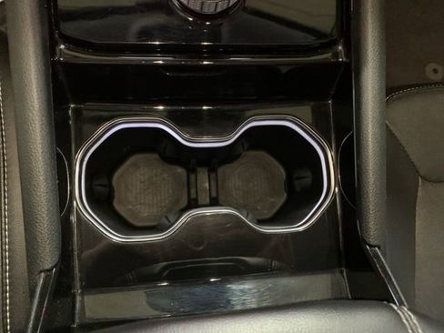 Used 2023 Jeep Grand Cherokee Limited image 31