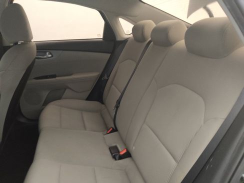 Used 2021 Kia Forte LXS FWD image 18