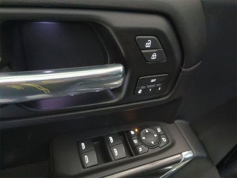 Used 2021 Chevrolet Silverado 2500 LTZ w/ Z71 Off-Road Package image 19