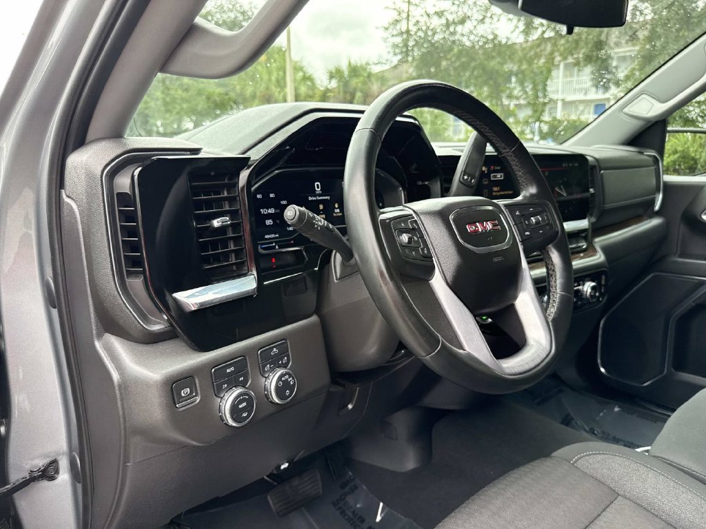 Used 2023 GMC Sierra 1500 SLE w/ Preferred Package AWD/4WD image 25