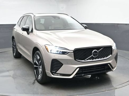 New 2026 Volvo XC60 B5 Plus w/ Protection Package Premier AWD/4WD image 2
