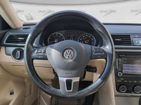 Used 2014 Volkswagen Passat 1.8T SE FWD image 19