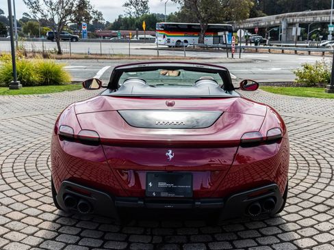 Certified 2025 Ferrari Roma Spider RWD image 5