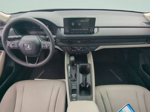 Certified 2025 Honda Accord LX image 12